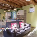 Ai Due Cuori 4, Emma * Capannori