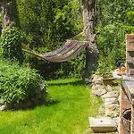 Villa Ai Due Cuori 4, Emma Capannori