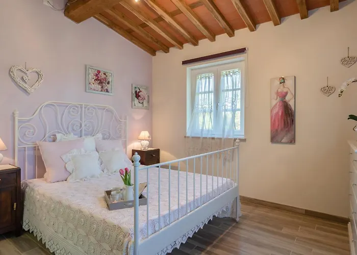 Βίλα Ai Due Cuori 4, Emma