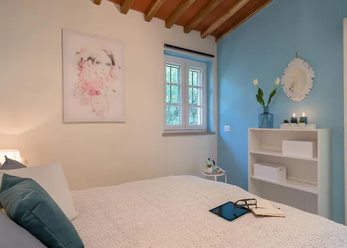 Ai Due Cuori 4, Emma Βίλα *